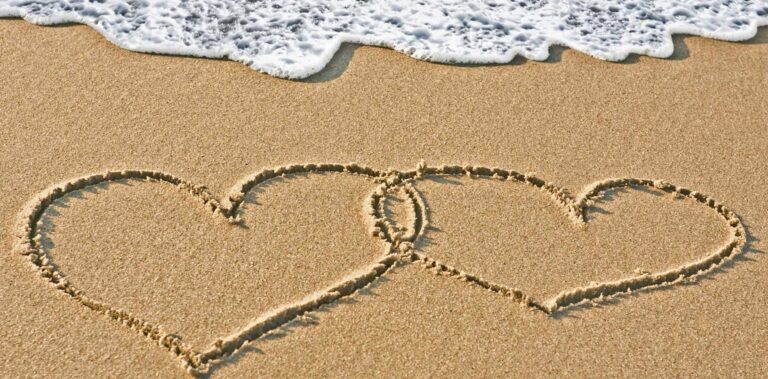 valentine beach hearts