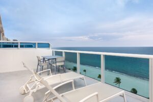 Dew Visuals_Hotel Maren_Magna Hospitality_-Premier Balcony close up (K1ZFU1)