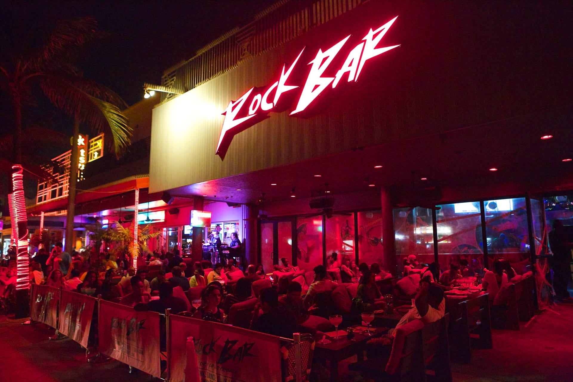 Rock Bar - Discover Fort Lauderdale Beach